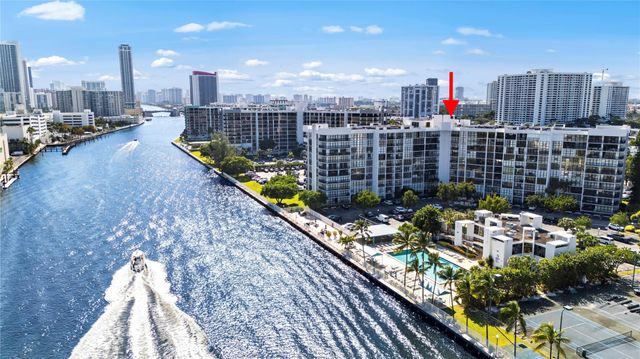 800 Parkview Dr 718, Hallandale Beach, FL 33009