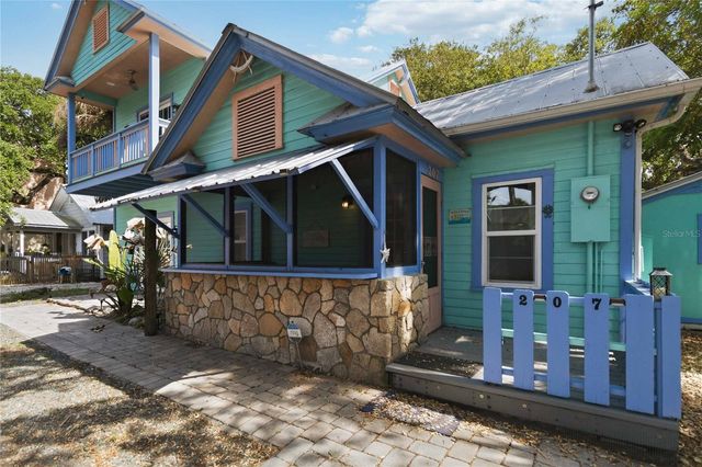 207 ESTHER STREET, New Smyrna Beach, FL 32169