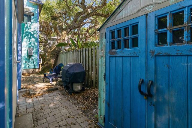 207 ESTHER STREET, New Smyrna Beach, FL 32169