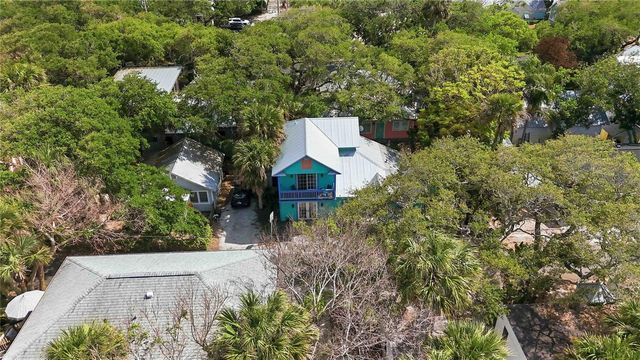207 ESTHER STREET, New Smyrna Beach, FL 32169