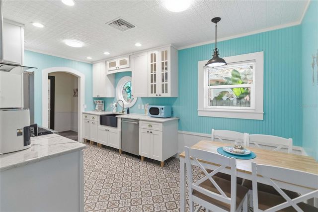 207 ESTHER STREET, New Smyrna Beach, FL 32169
