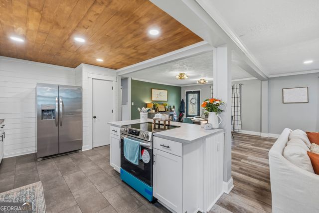 1000 Amber Stapp Studdard Road, Social Circle, GA 30025