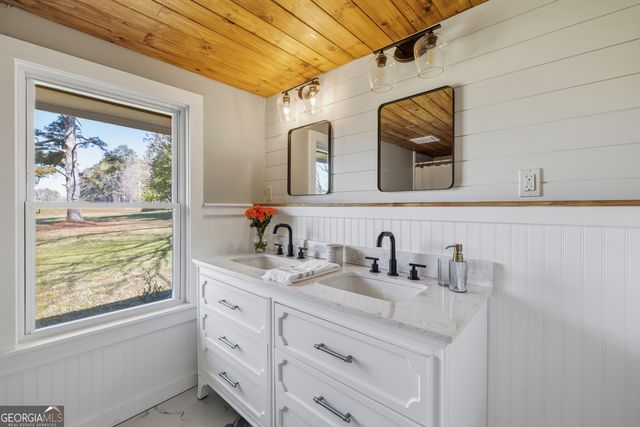 1000 Amber Stapp Studdard Road, Social Circle, GA 30025