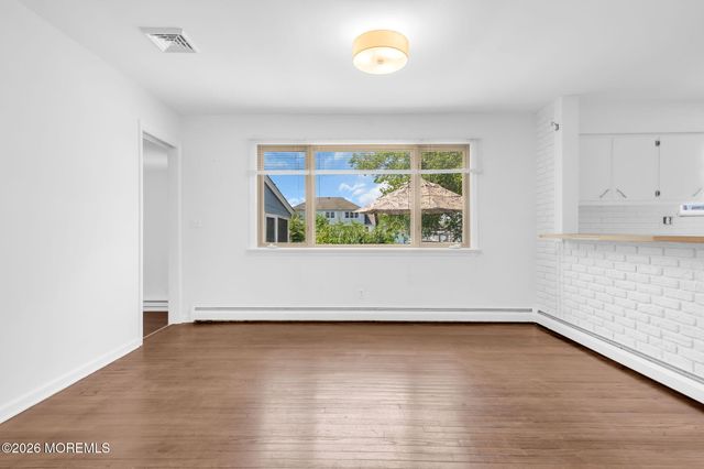 10 Harbour Way, Monmouth Beach, NJ 07750