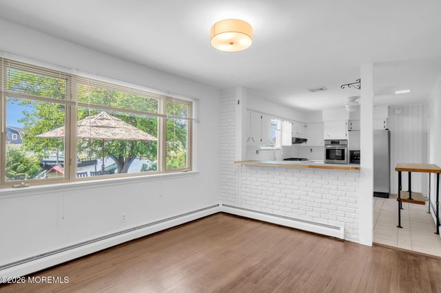 10 Harbour Way, Monmouth Beach, NJ 07750