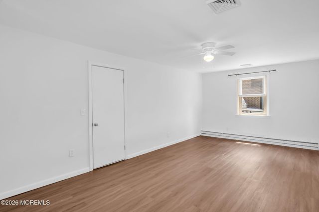 10 Harbour Way, Monmouth Beach, NJ 07750