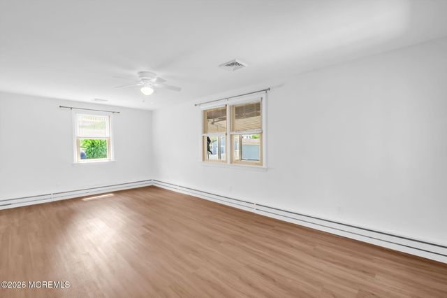 10 Harbour Way, Monmouth Beach, NJ 07750