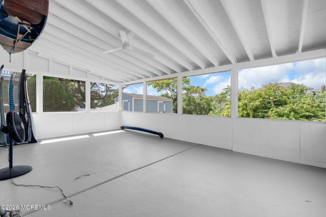 10 Harbour Way, Monmouth Beach, NJ 07750