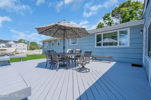 10 Harbour Way, Monmouth Beach, NJ 07750