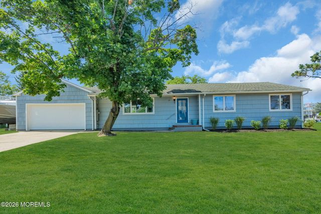 10 Harbour Way, Monmouth Beach, NJ 07750