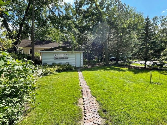 2626 Isabella Street, Evanston, IL 60201