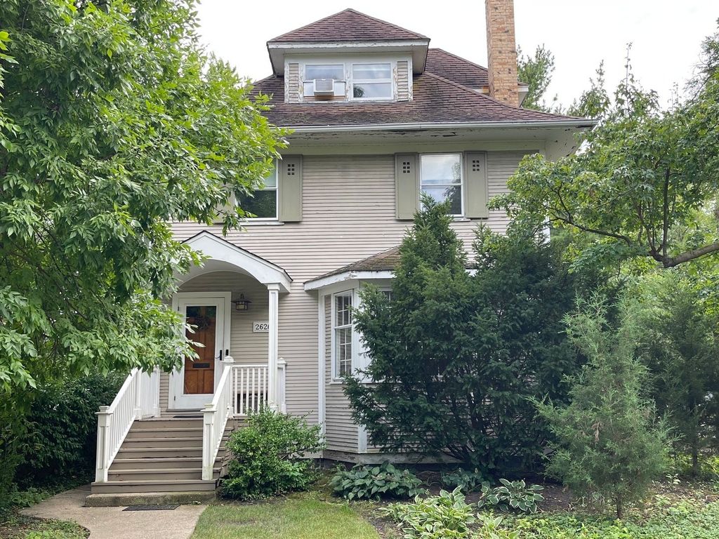 2626 Isabella Street, Evanston, IL 60201