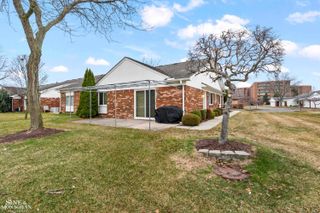 738 Country Club Drive, St Clair Shores, MI 48082