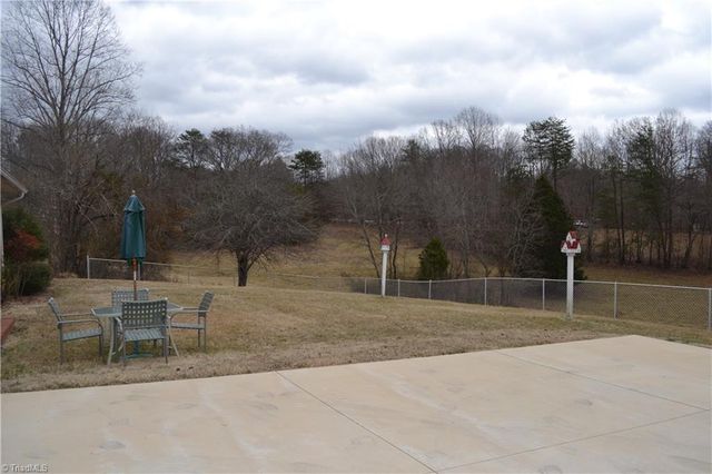 674 Priddy Loop, Stoneville, NC 27048