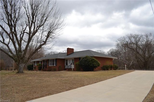 674 Priddy Loop, Stoneville, NC 27048