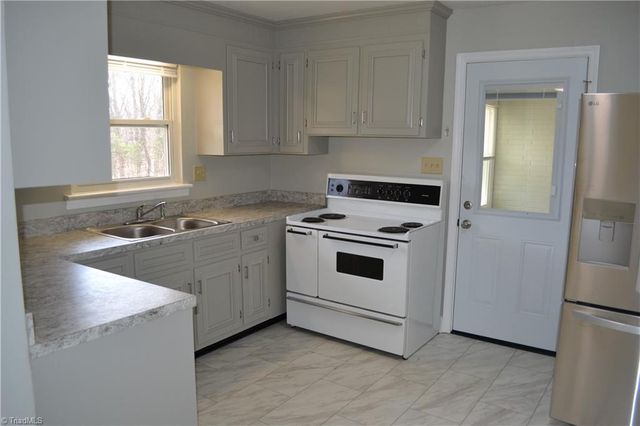 674 Priddy Loop, Stoneville, NC 27048