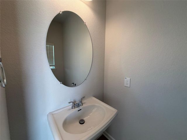 417 Stone Placa Trail, Brookshire, TX 77423