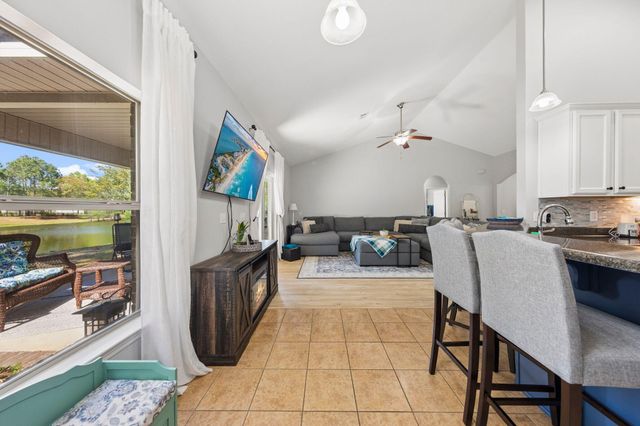 471 Symphony Way, Freeport, FL 32439