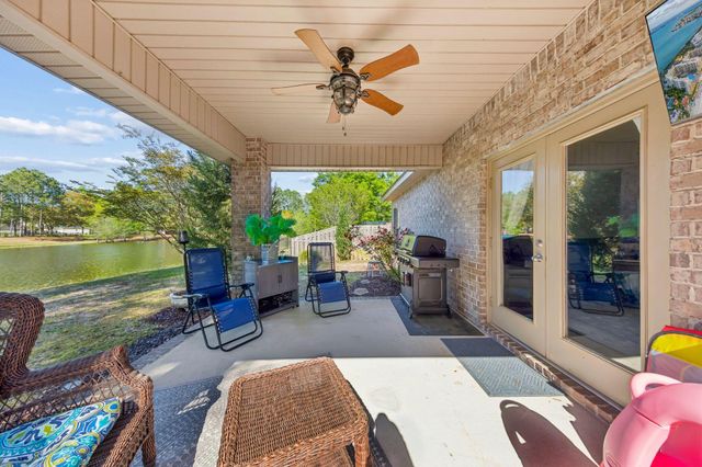 471 Symphony Way, Freeport, FL 32439