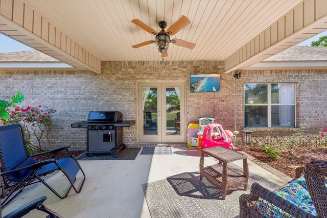 471 Symphony Way, Freeport, FL 32439