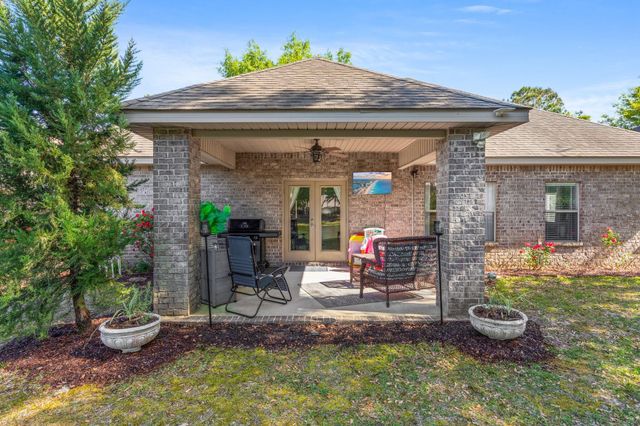 471 Symphony Way, Freeport, FL 32439