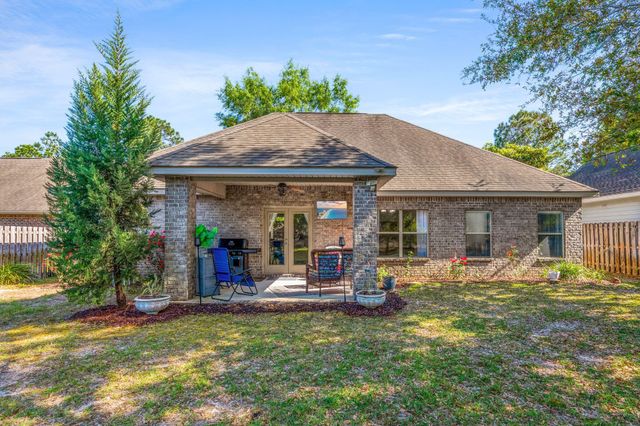 471 Symphony Way, Freeport, FL 32439