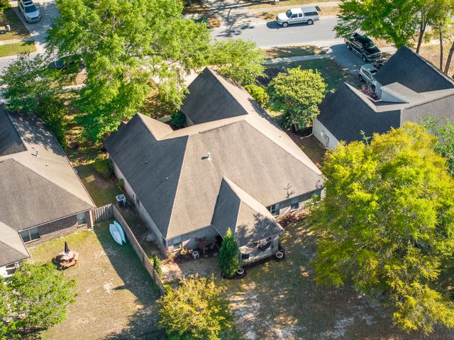471 Symphony Way, Freeport, FL 32439