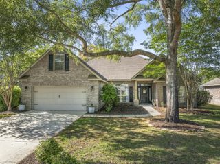 471 Symphony Way, Freeport, FL 32439