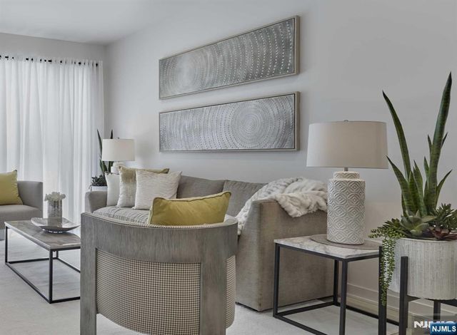 8 Tice Road 317, Franklin Lakes, NJ 07417