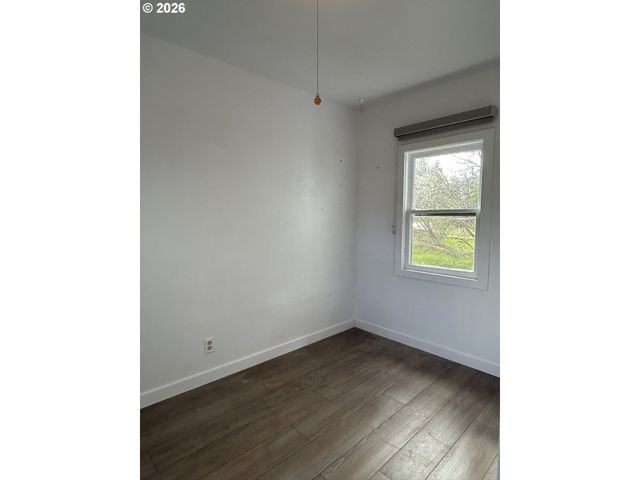 1764 OLD TOWN LOOP Rd, Oakland, OR 97462