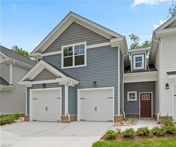 4605 Longleaf PL, Chesapeake, VA 23321