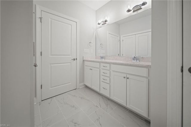 4605 Longleaf PL, Chesapeake, VA 23321