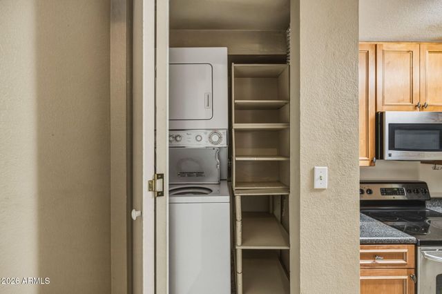 625 S WESTWOOD Street 103, Mesa, AZ 85210