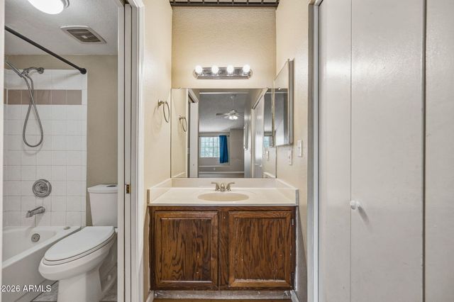 625 S WESTWOOD Street 103, Mesa, AZ 85210