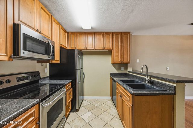625 S WESTWOOD Street 103, Mesa, AZ 85210