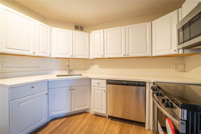 3301 Spanish Moss Ter 802, Lauderhill, FL 33319