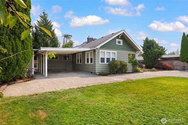 7921 E 139th Court SE, Puyallup, WA 98372