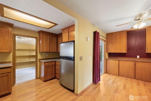 7921 E 139th Court SE, Puyallup, WA 98372