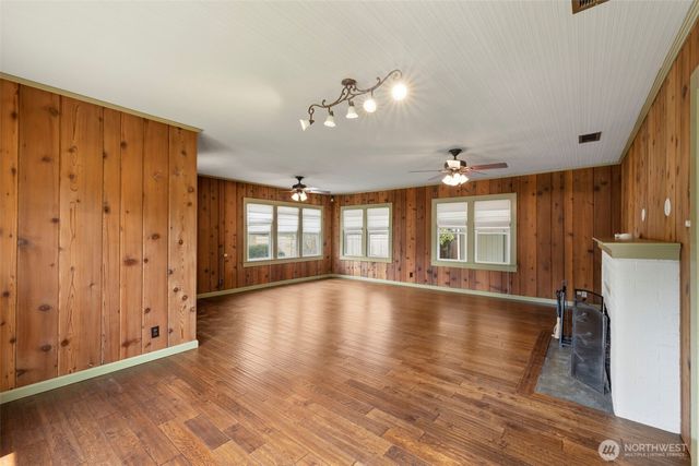 7921 E 139th Court SE, Puyallup, WA 98372