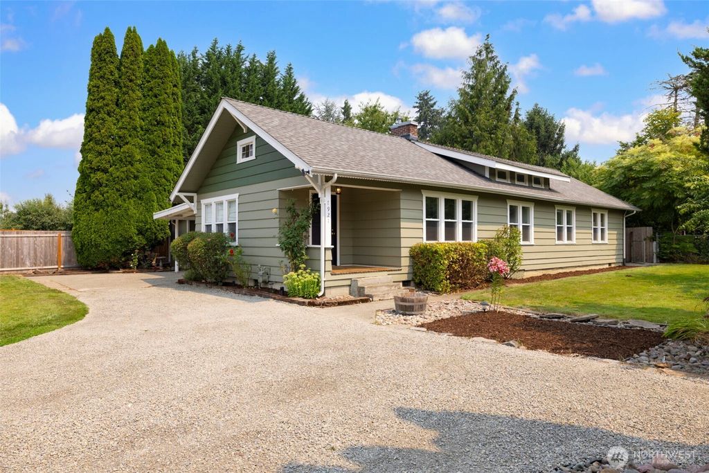 7921 E 139th Court SE, Puyallup, WA 98372