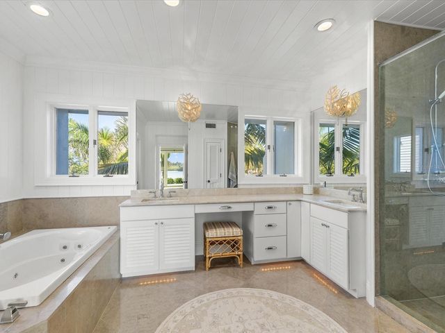 433 ST ANDREWS DRIVE, Belleair, FL 33756