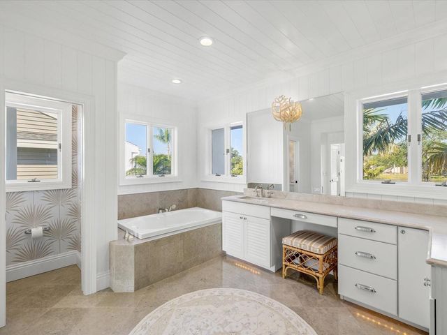 433 ST ANDREWS DRIVE, Belleair, FL 33756