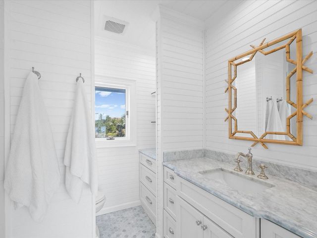 433 ST ANDREWS DRIVE, Belleair, FL 33756