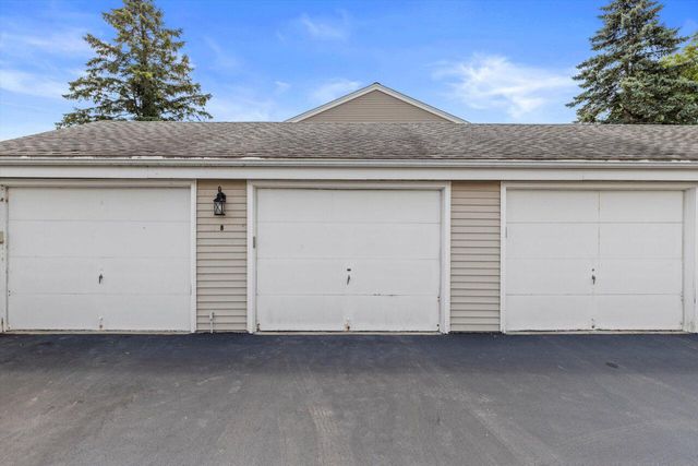 115 E Rivera DRIVE #B, Waukesha, WI 53189