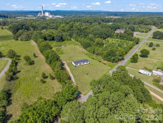 2626 Prospect Church Road, Mooresboro, NC 28114