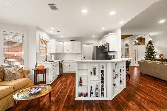 118 Nemours Court, Maumelle, AR 72113