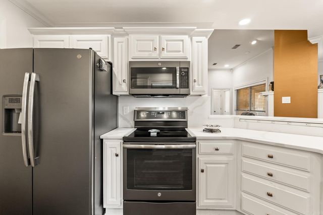 118 Nemours Court, Maumelle, AR 72113