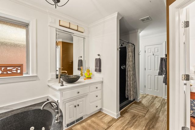 118 Nemours Court, Maumelle, AR 72113