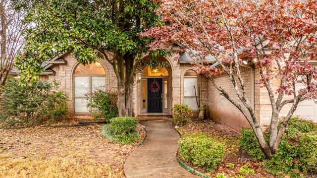 118 Nemours Court, Maumelle, AR 72113