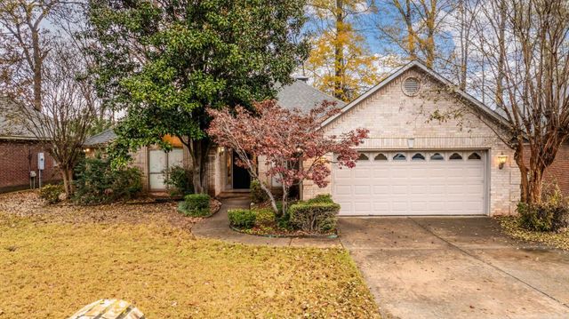 118 Nemours Court, Maumelle, AR 72113